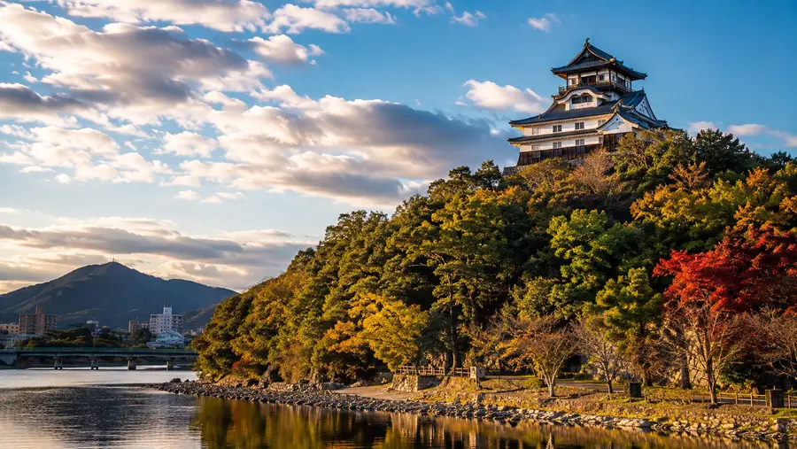 Inuyama Castle Tickets, Fees & Opening Hours