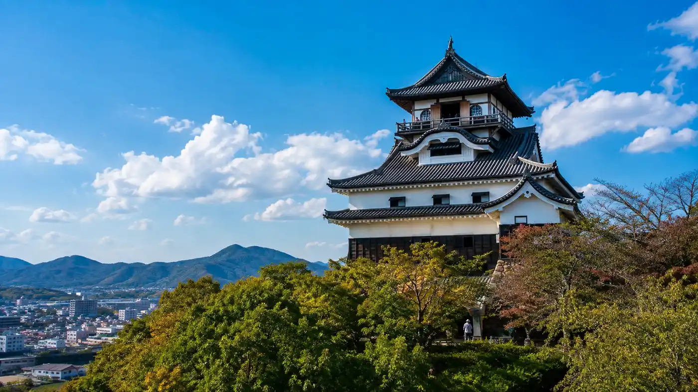 Eintrittskarten, Gebühren und Öffnungszeiten der Burg Inuyama