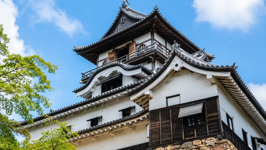 Inuyama-Burg vs. Hikone-Burg: Ein Vergleich